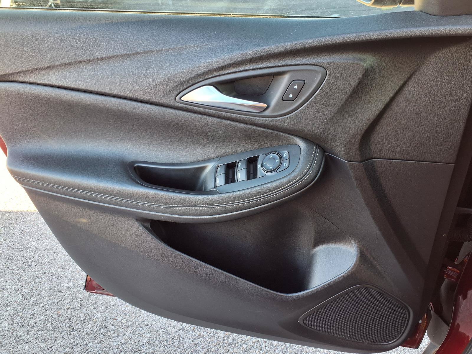 Used 2022 Buick Encore GX Preferred w/ Cold Weather Comfort Package FWD image 22