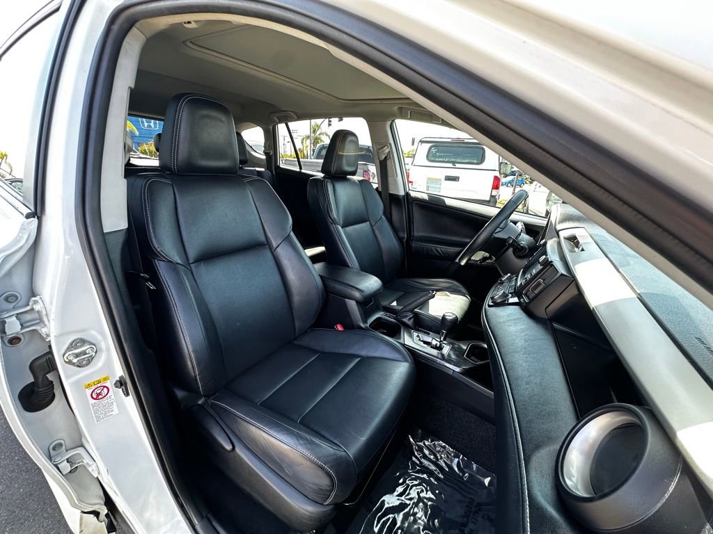 Used 2017 Toyota RAV4 Platinum w/ All Weather Liner Package AWD/4WD image 17