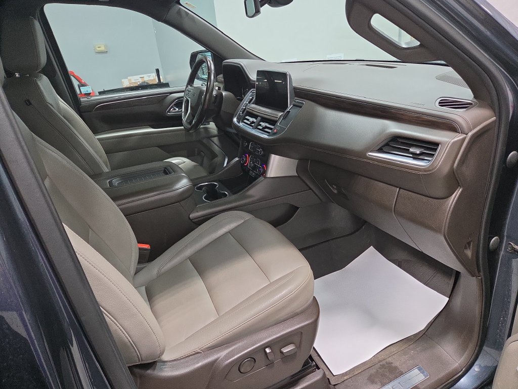 Used 2021 Chevrolet Suburban Z71 w/ Z71 Off-Road Package AWD/4WD image 20