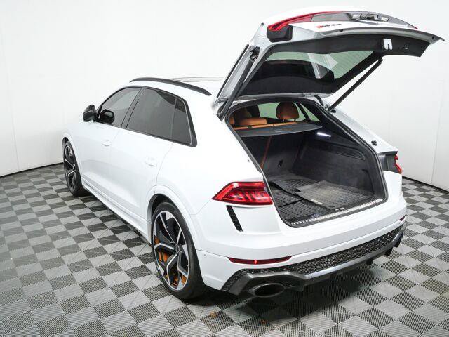 Used 2022 Audi RS Q8 AWD/4WD image 30