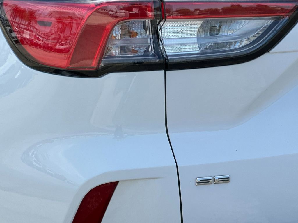 Certified 2022 Ford Escape SE FWD image 25