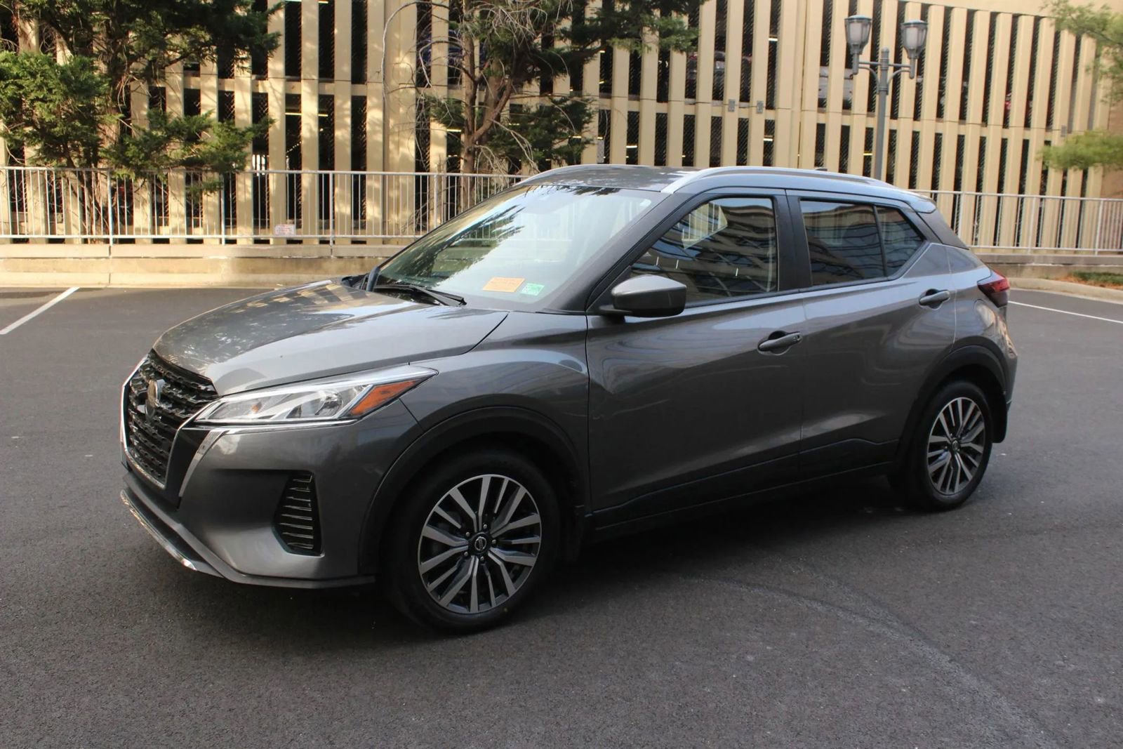 Used 2021 Nissan Kicks SV image 11