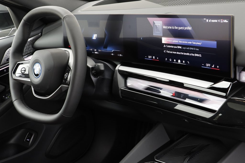 New 2025 BMW i5 xDrive40 w/ Premium Package image 23