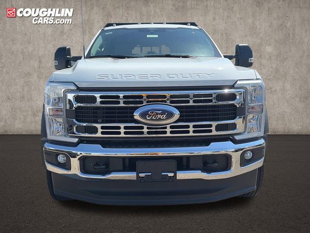 New 2026 Ford F550 4x4 Crew Cab image 2
