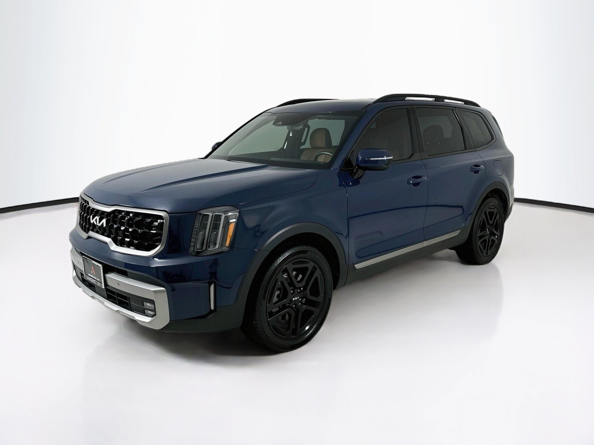 Used 2023 Kia Telluride SX X-Line AWD/4WD image 3