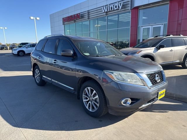 Used 2013 Nissan Pathfinder SL w/ Trailer Tow Pkg FWD image 1