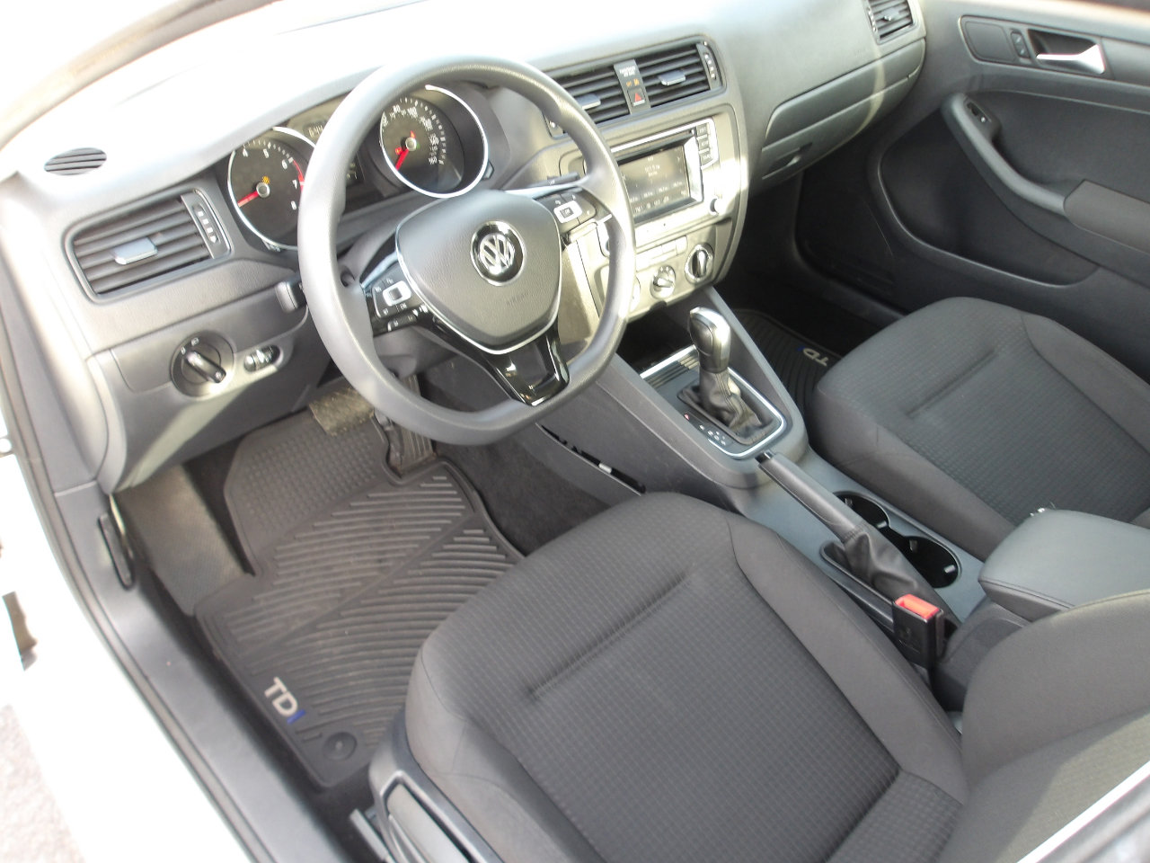 Used 2016 Volkswagen Jetta S image 10