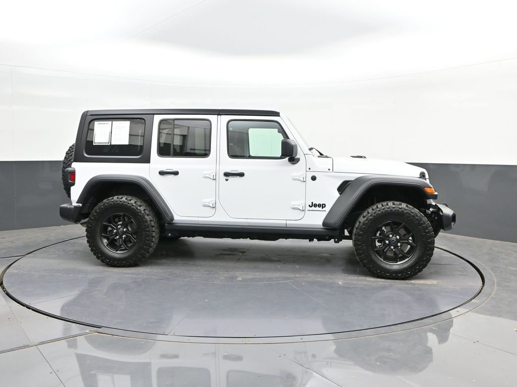 Used 2025 Jeep Wrangler Unlimited Sport AWD/4WD image 26