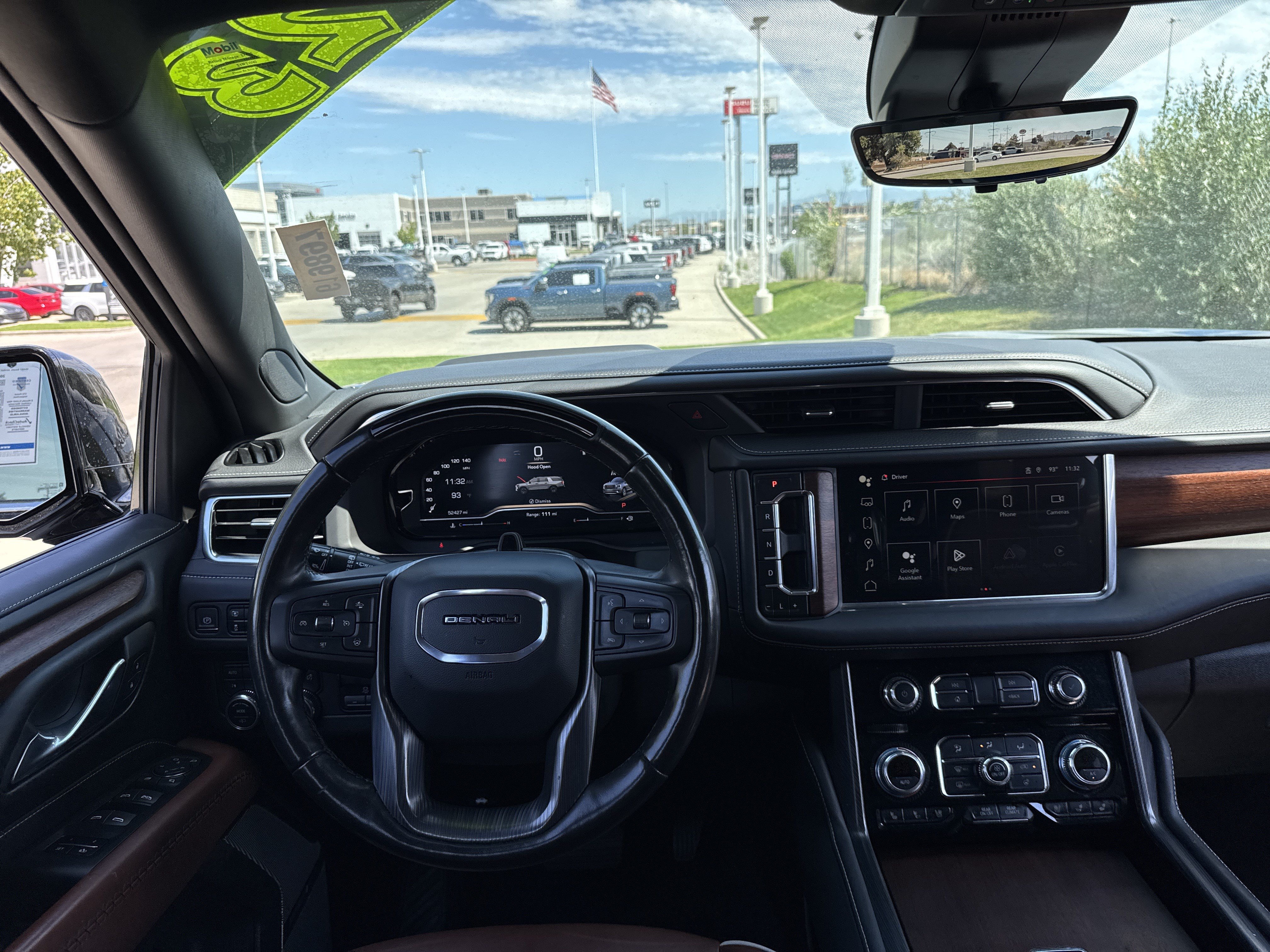 Used 2023 GMC Yukon Denali Ultimate AWD/4WD image 16