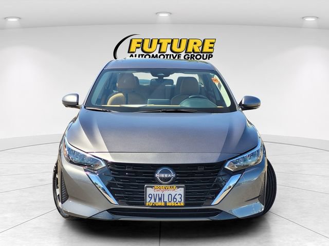 Used 2025 Nissan Sentra SV w/ SV Premium Package FWD image 2