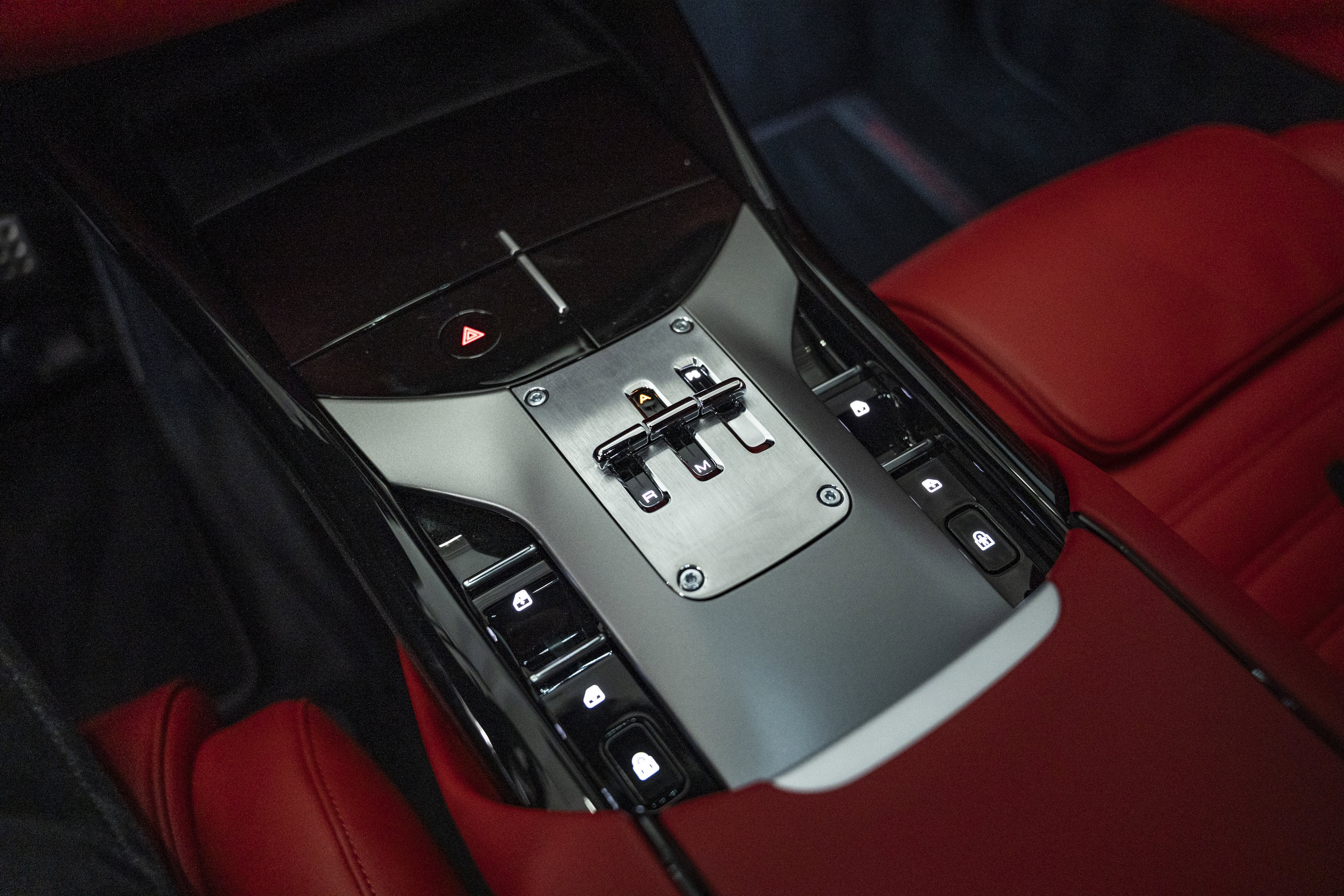 Used 2025 Ferrari Purosangue AWD/4WD image 52