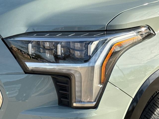 Used 2026 Toyota Sequoia Platinum image 4