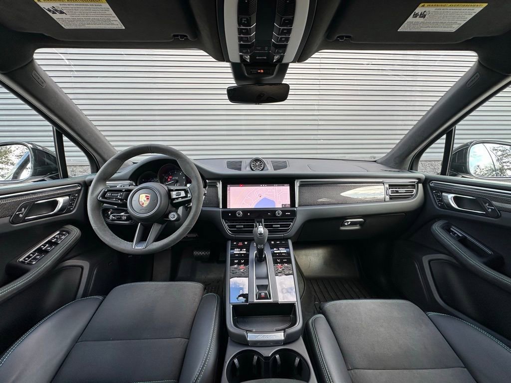 Certified 2026 Porsche Macan GTS image 6