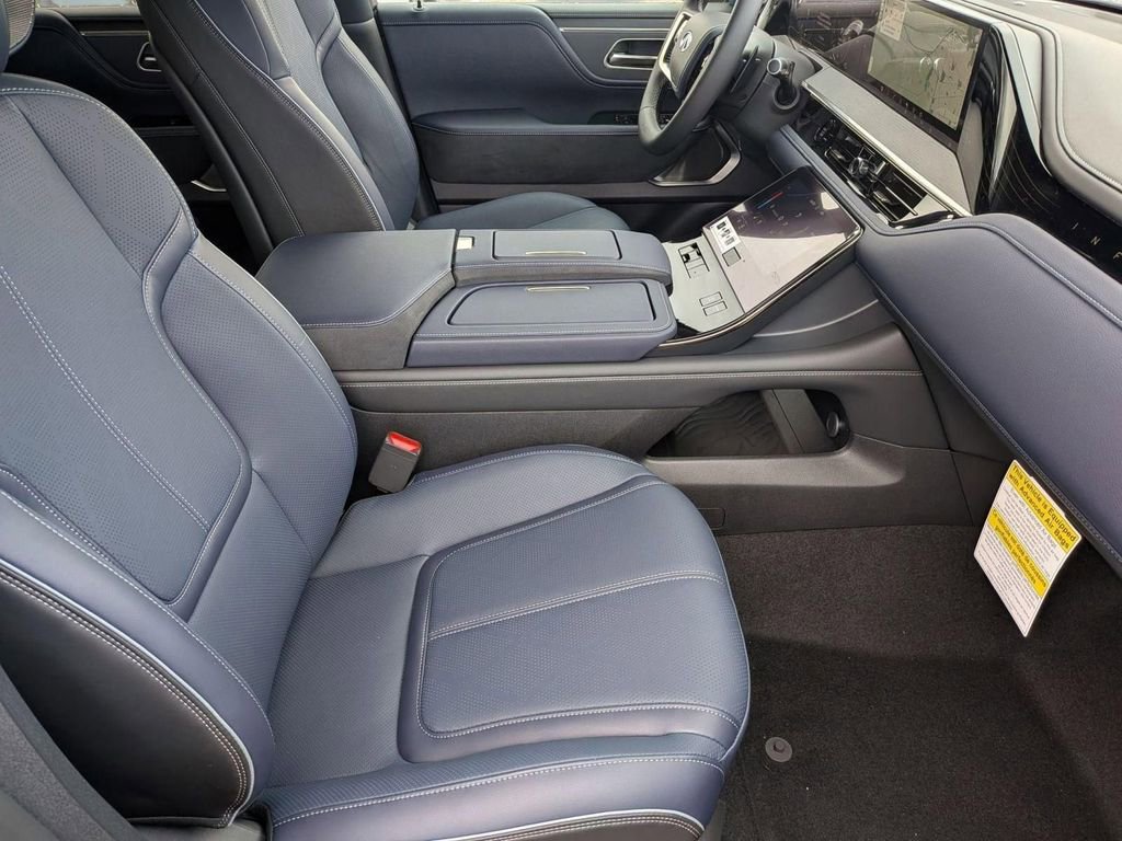 New 2026 INFINITI QX80 4WD w/ Sport Exterior Package image 32