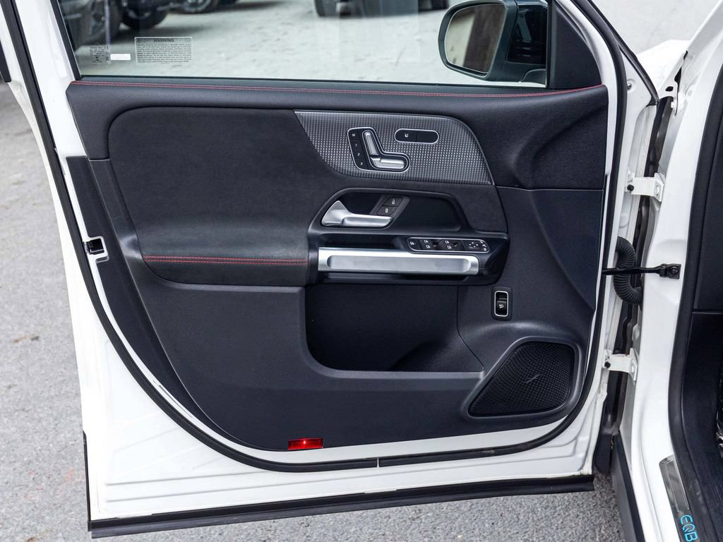 Used 2023 Mercedes-Benz EQB 350 4MATIC SUV image 11