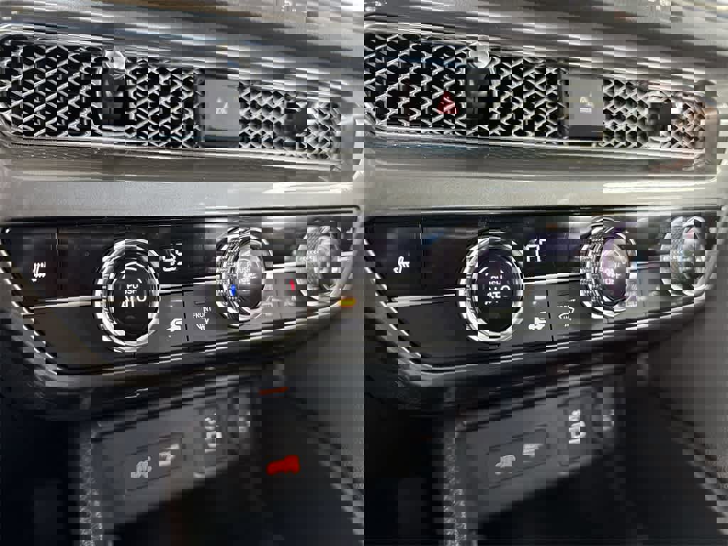 Certified 2024 Acura Integra image 20