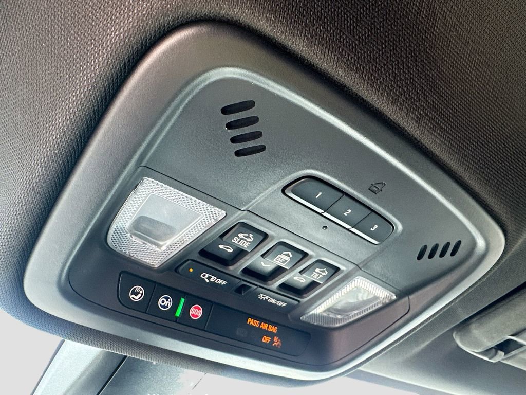 Used 2022 Chevrolet Traverse Premier w/ Redline Edition image 20