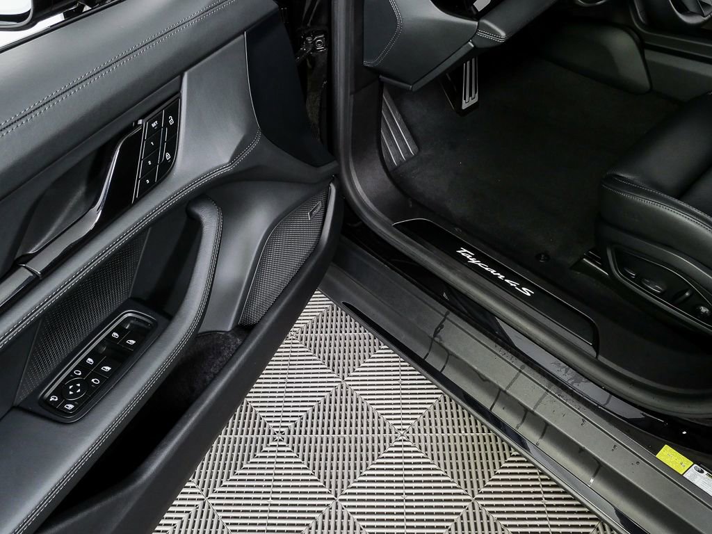 Certified 2024 Porsche Taycan 4S image 8