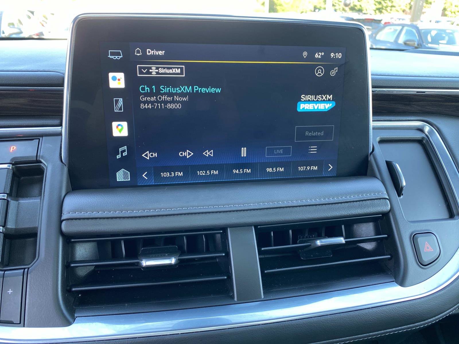 Used 2022 Chevrolet Tahoe Z71 w/ Z71 Off-Road Package AWD/4WD image 14