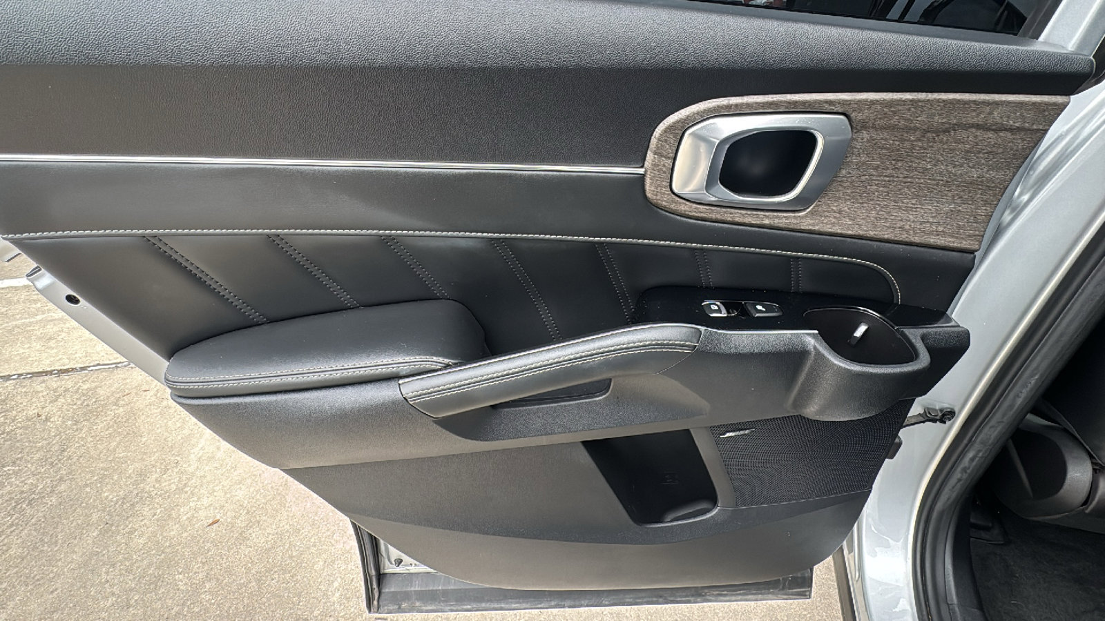 Used 2022 Kia Sorento SX Prestige AWD/4WD image 17