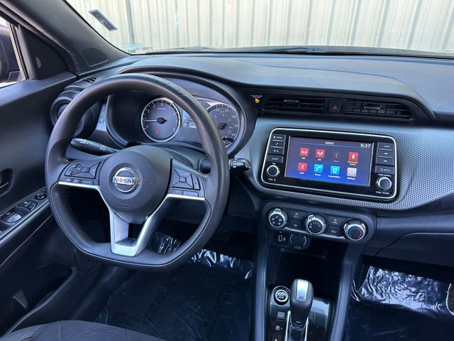 Used 2020 Nissan Kicks S image 18