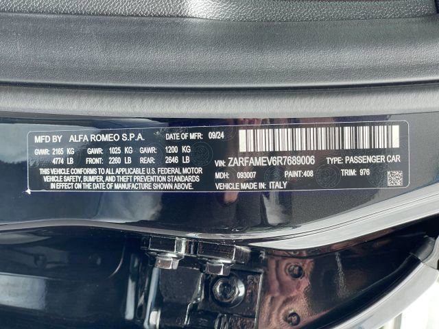 Used 2024 Alfa Romeo Giulia Quadrifoglio image 59