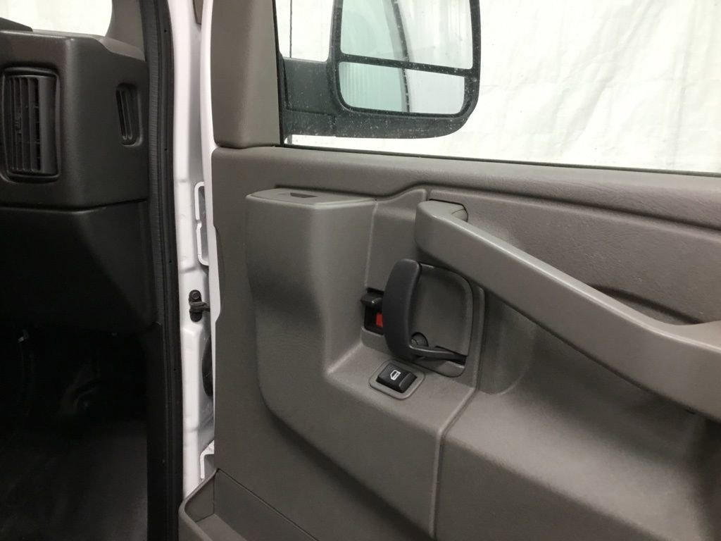 Used 2023 GMC Savana 2500 w/ Driver Convenience Package image 20
