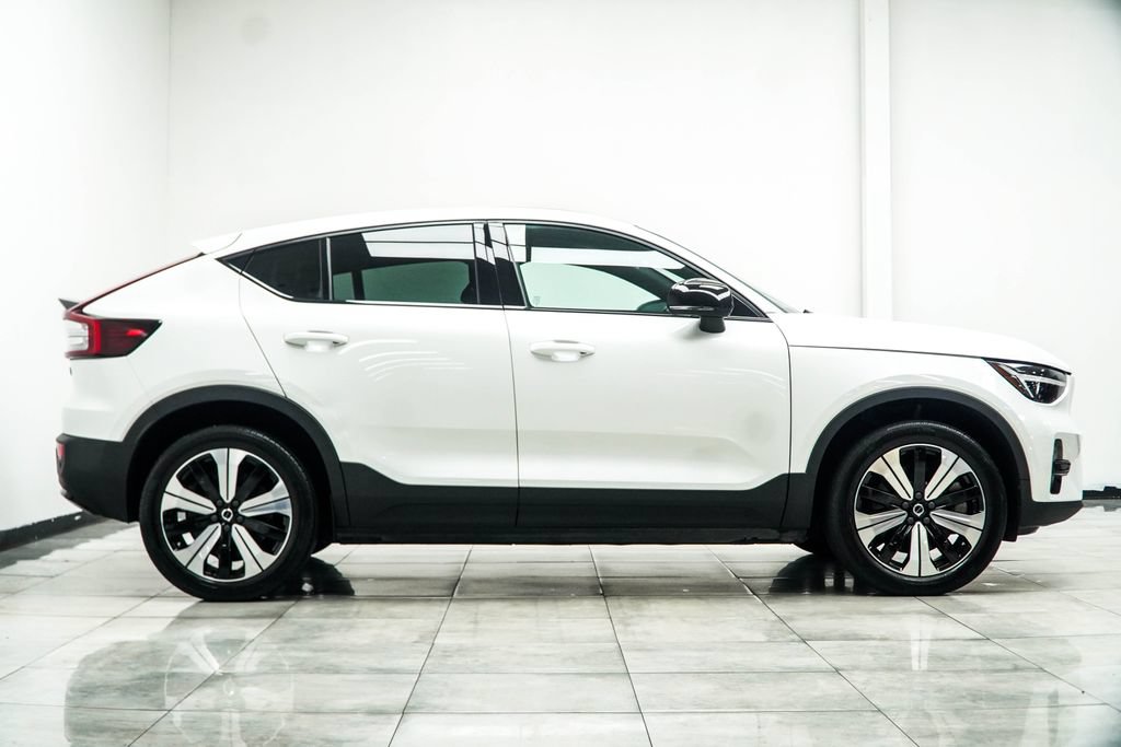 Used 2023 Volvo C40 Recharge Core AWD/4WD image 8