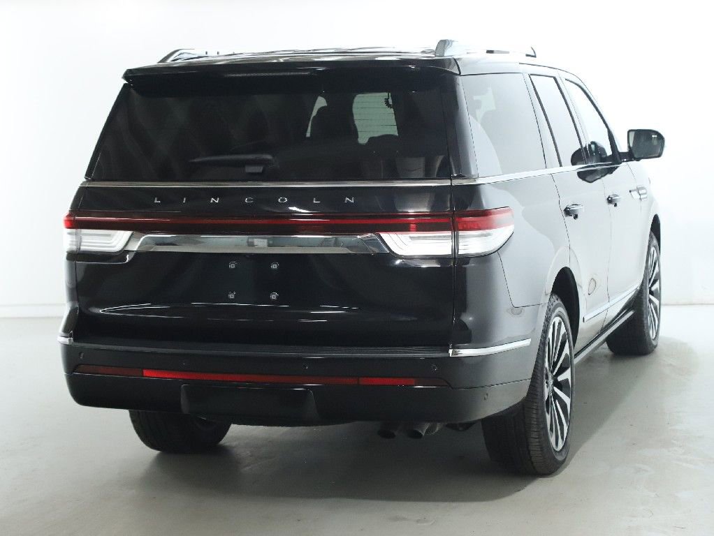 Used 2022 Lincoln Navigator Reserve image 50