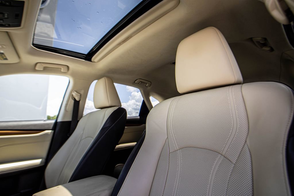 Used 2019 Lexus RX 350 AWD w/ Navigation Package image 44