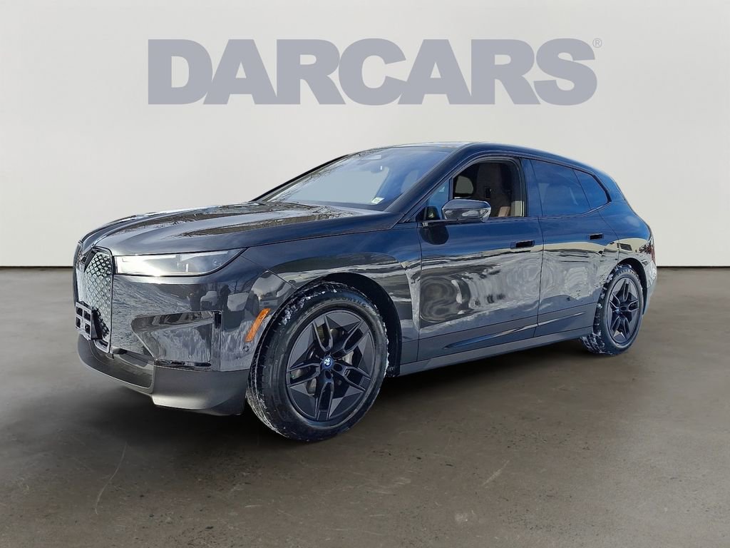 Used 2025 BMW iX xDrive50 w/ Premium Package image 3