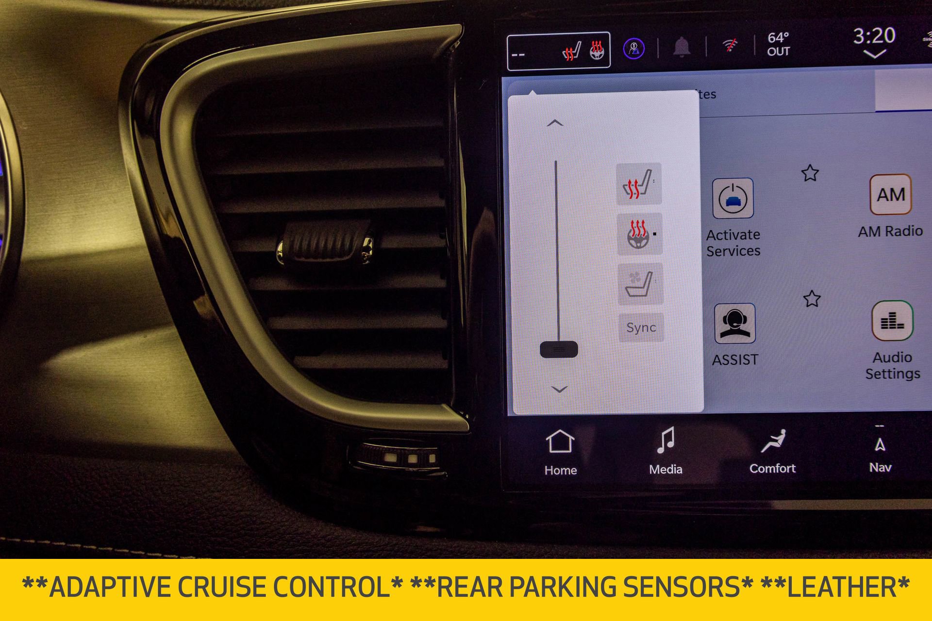 Used 2023 Chrysler Pacifica Limited w/ Uconnect Theater Family Group image 9