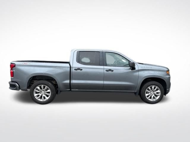 Used 2019 Chevrolet Silverado 1500 Custom w/ Custom Value Package AWD/4WD image 7