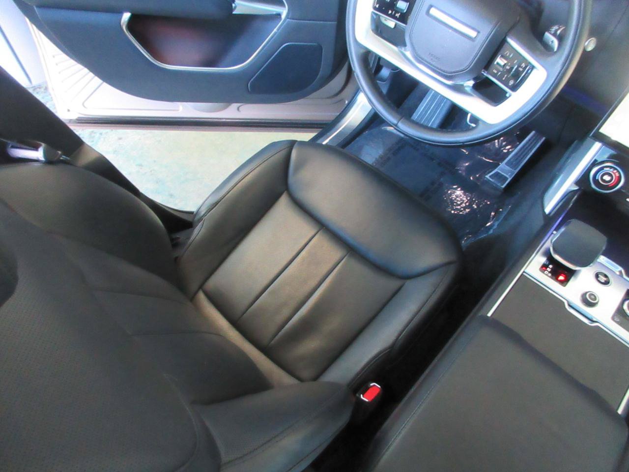 Used 2023 Land Rover Range Rover SE AWD/4WD image 17