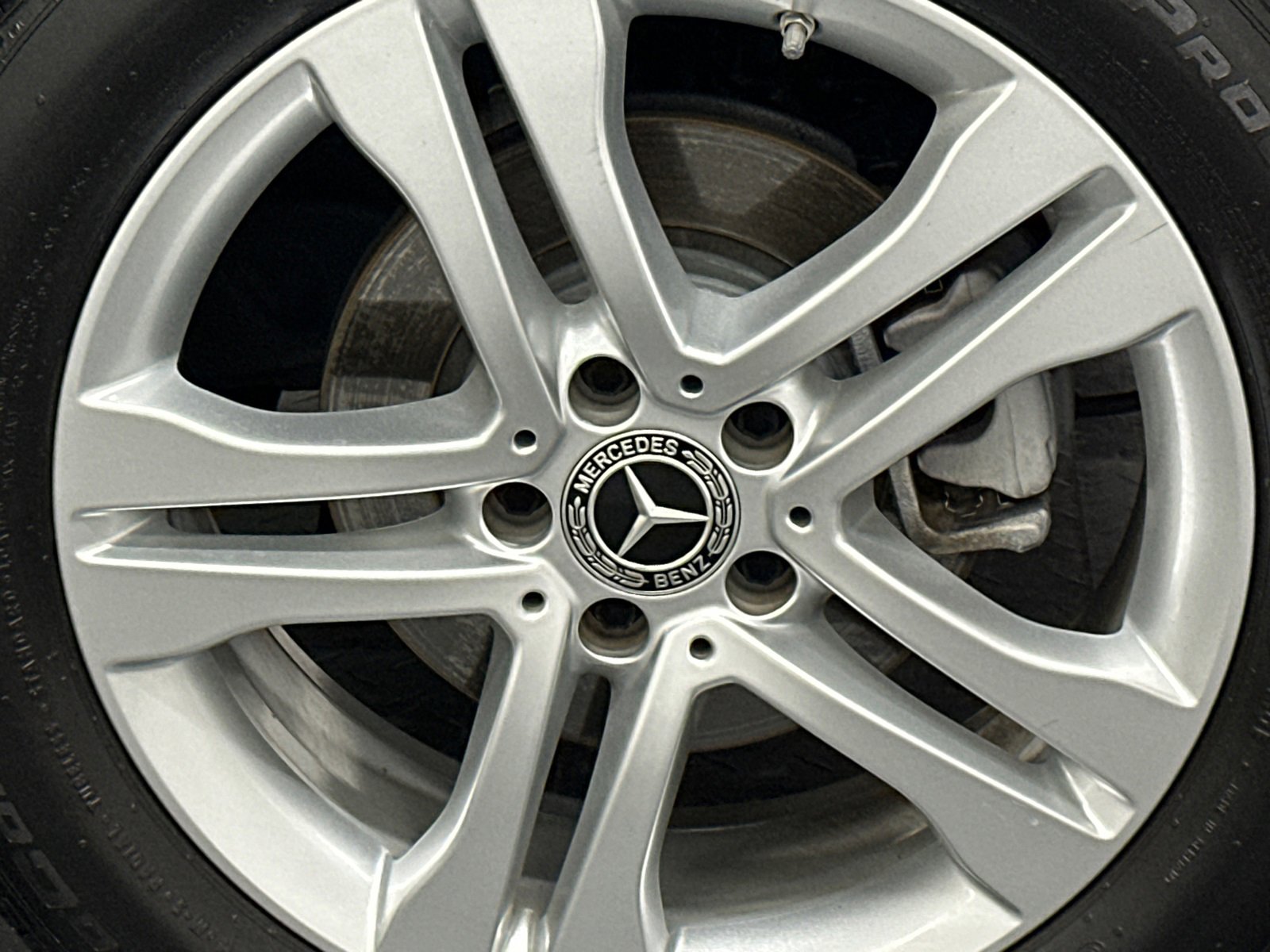 Used 2020 Mercedes-Benz GLA 250 4MATIC image 5