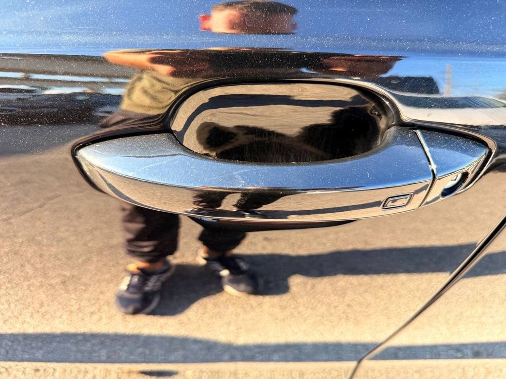 Used 2017 Audi RS 7 Performance w/ Driver Assistance Package image 18