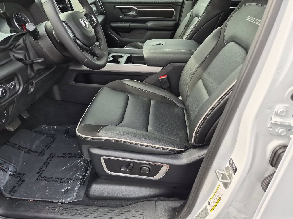 New 2027 RAM 1500 Laramie w/ Night Edition AWD/4WD image 11