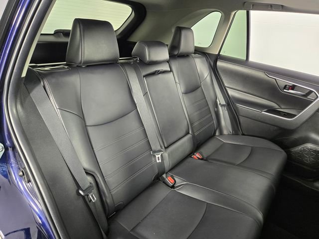 Used 2022 Toyota RAV4 XLE Premium FWD image 16