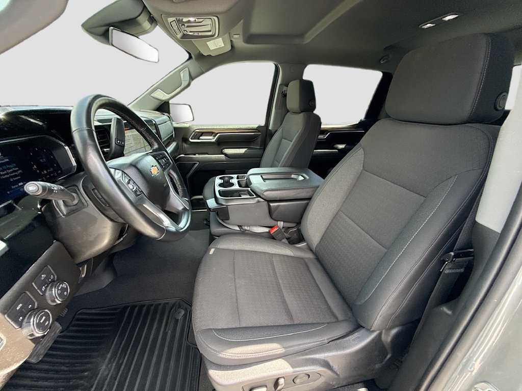 Used 2026 Chevrolet Silverado 1500 LT AWD/4WD image 22