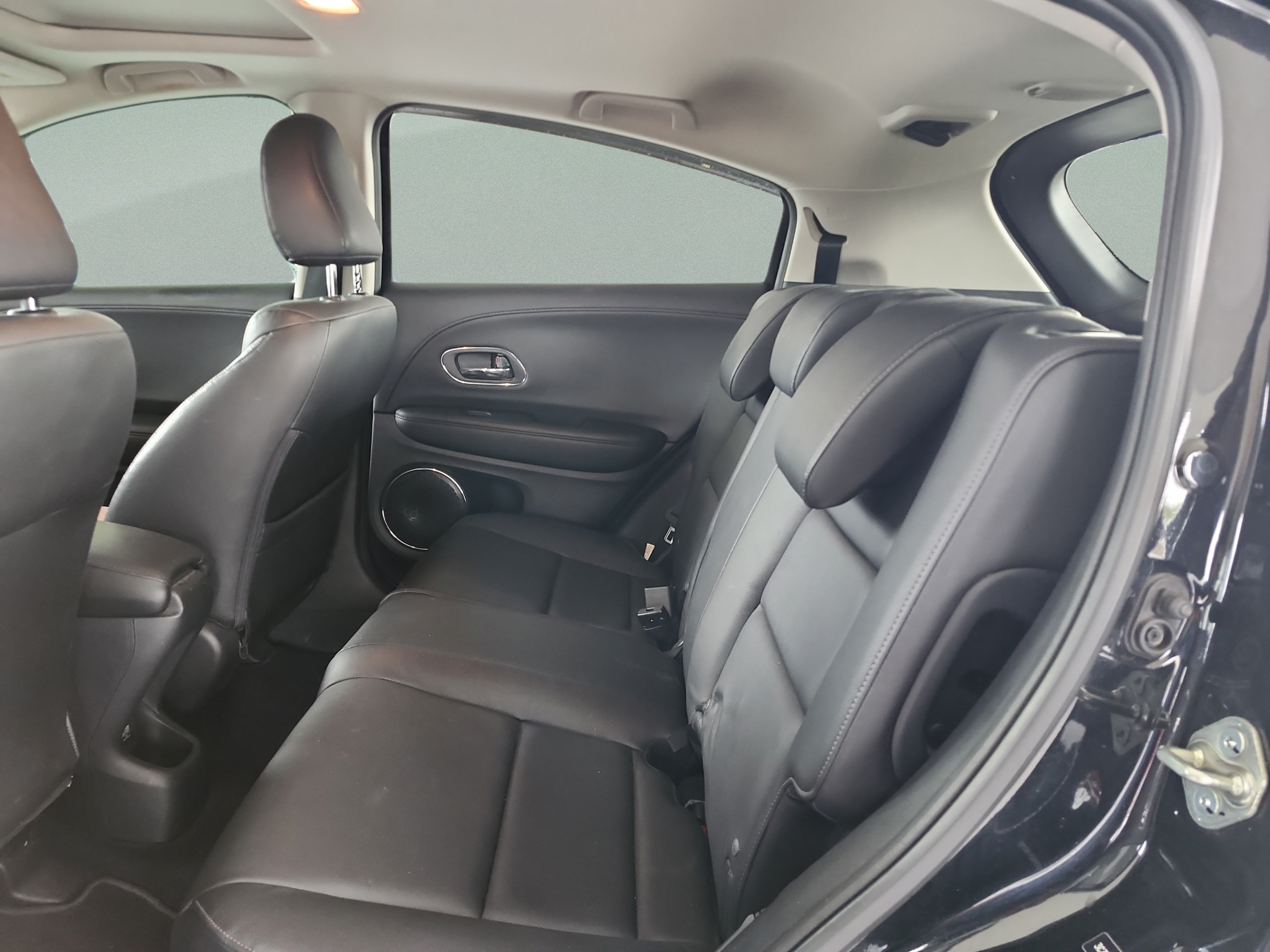 Used 2017 Honda HR-V EX-L image 19