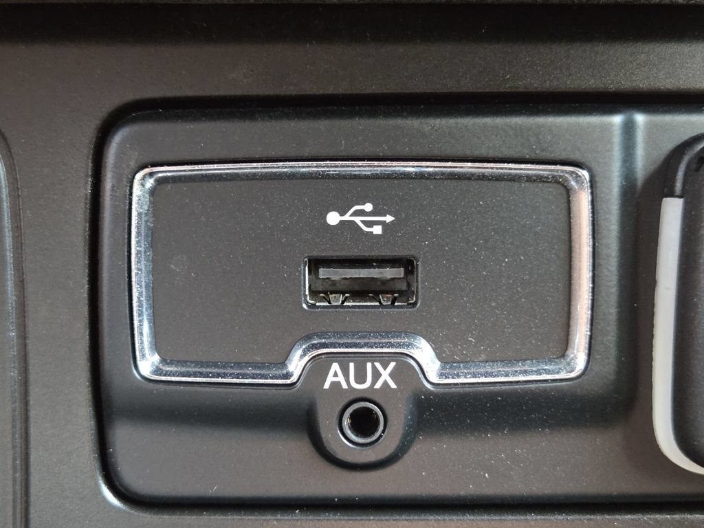 Used 2022 Jeep Renegade Sport w/ Sport Appearance Group FWD image 5