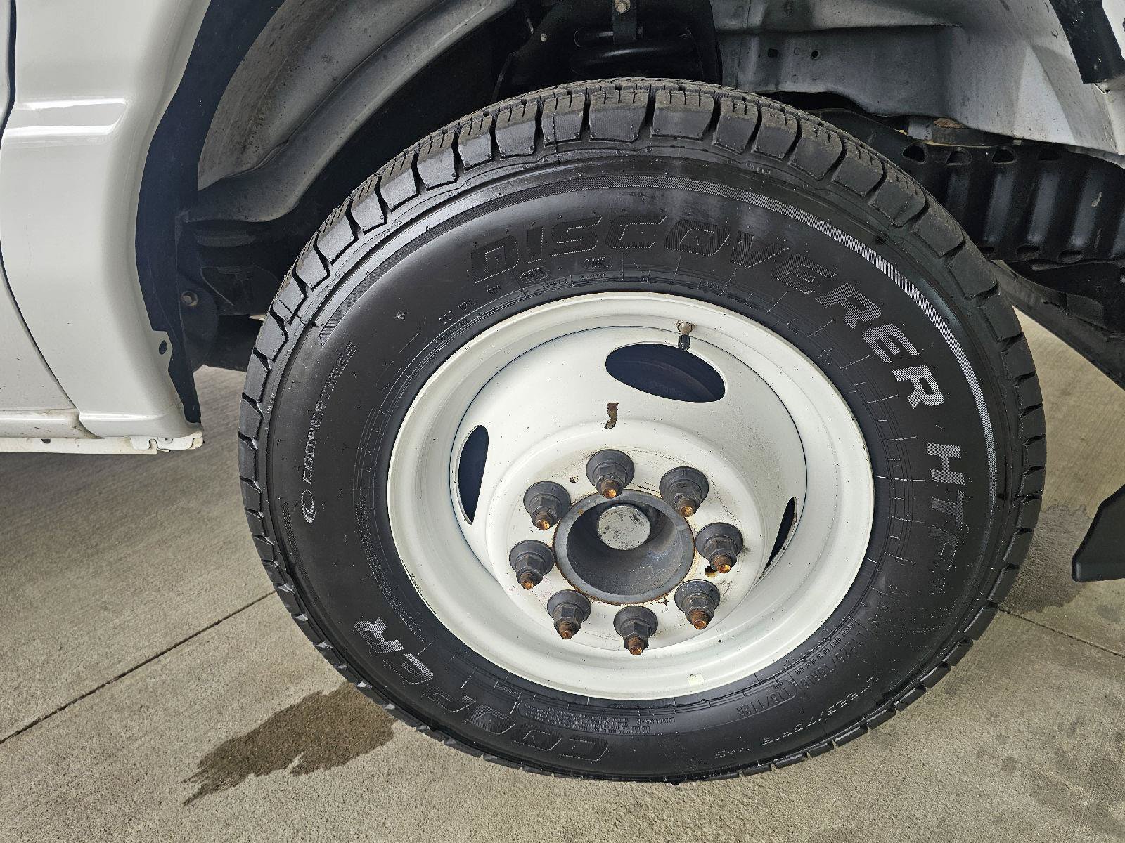 Used 2023 Ford E-350 and Econoline 350 Super Duty w/ Driver's Safety Package RWD image 9