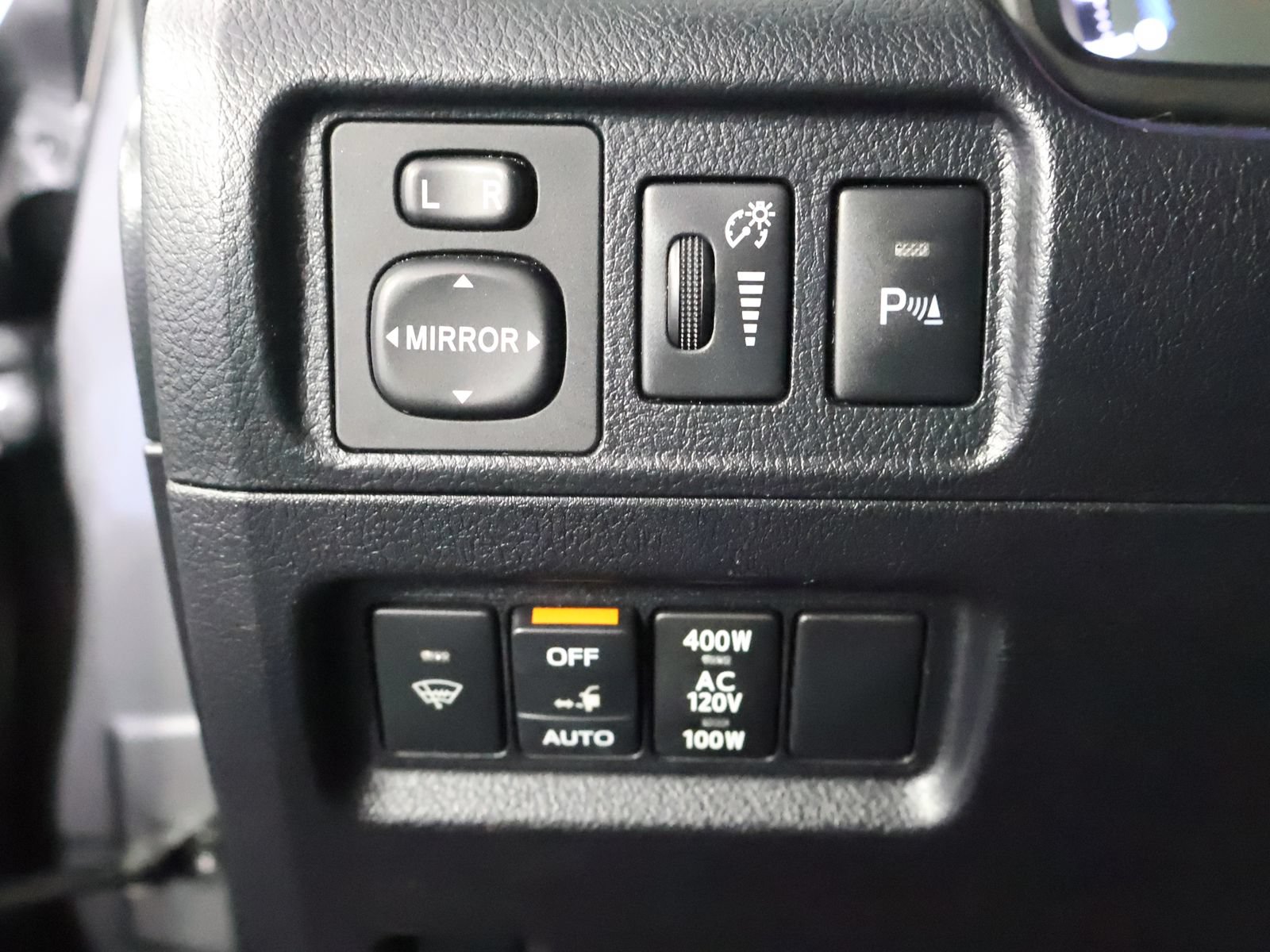 Used 2019 Toyota 4Runner Limited AWD/4WD image 35