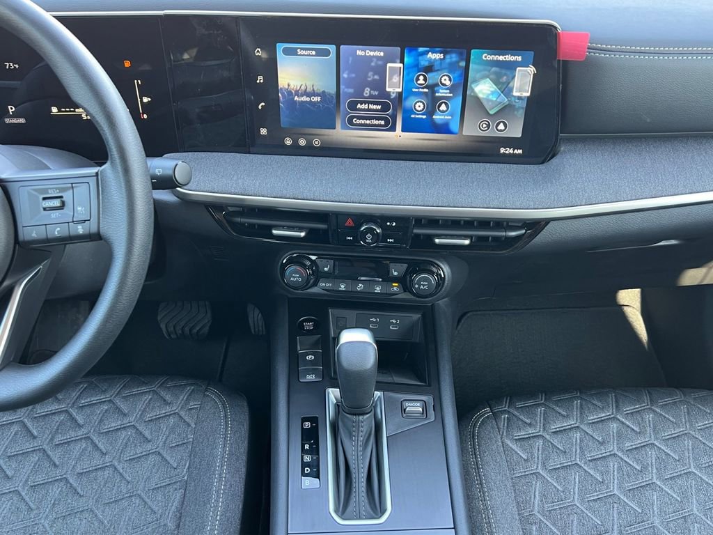 New 2026 Nissan Kicks SV image 3