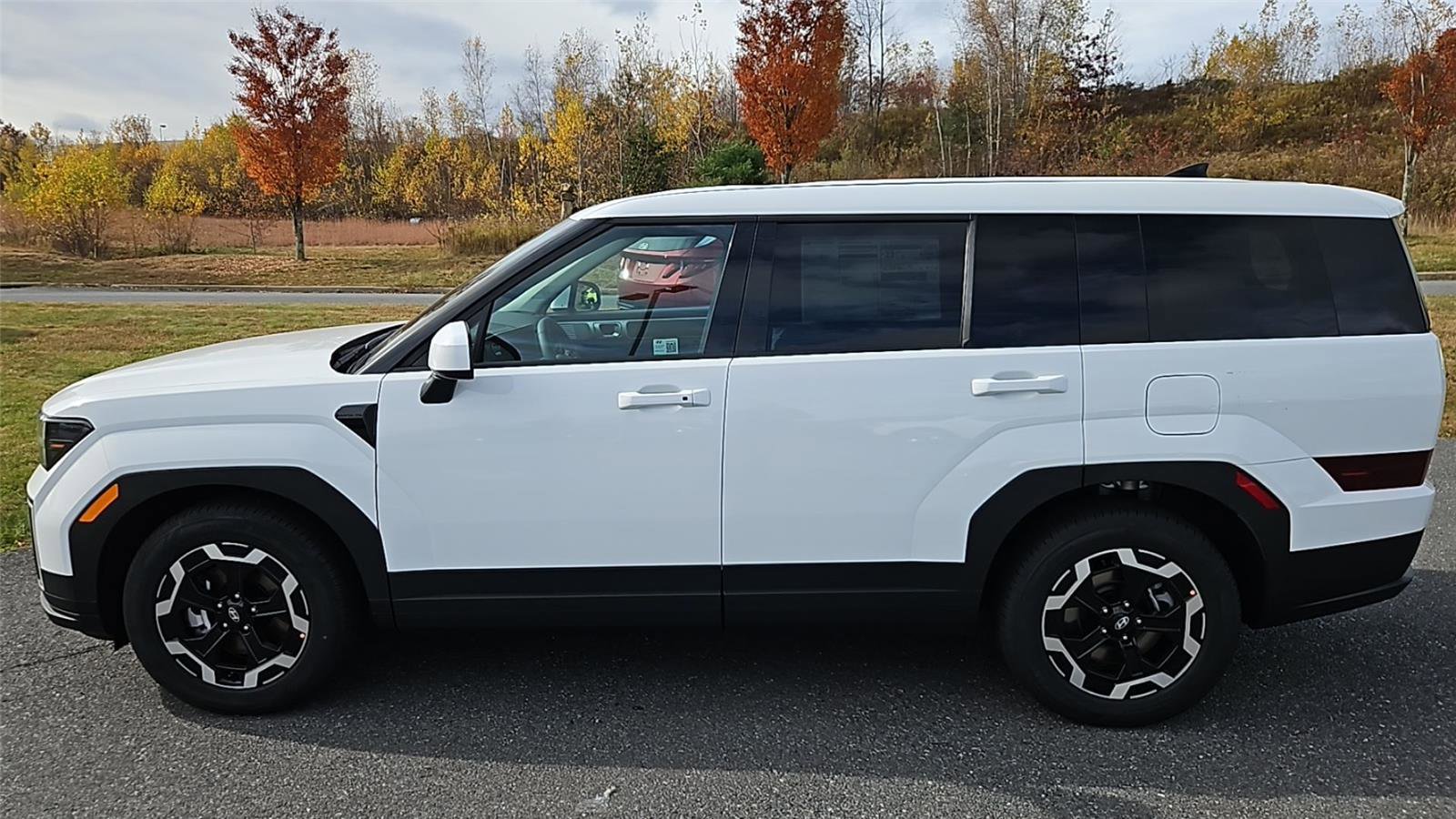 New 2026 Hyundai Santa Fe SE AWD/4WD image 4