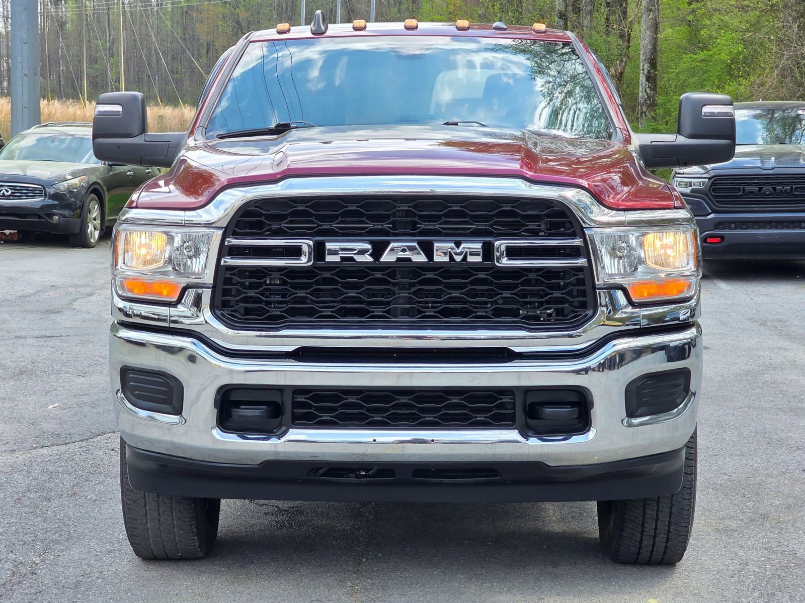 Used 2023 RAM 2500 Tradesman w/ Chrome Appearance Group image 9