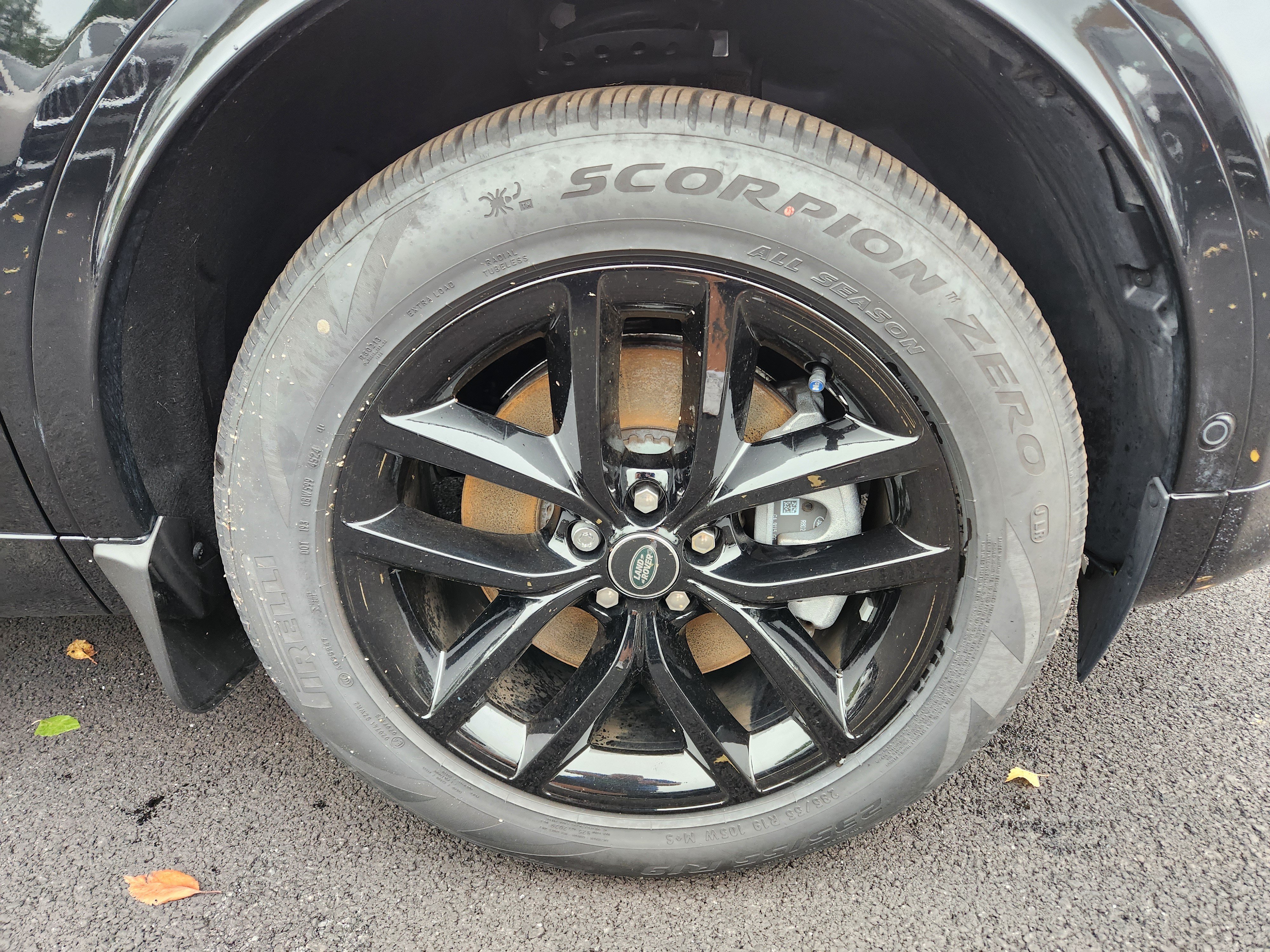 Certified 2025 Land Rover Discovery Sport S AWD/4WD image 7