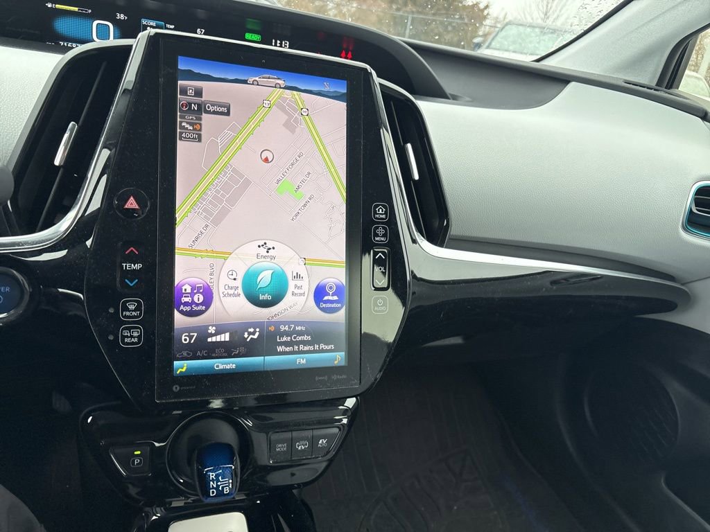 Used 2017 Toyota Prius Prime Premium image 21