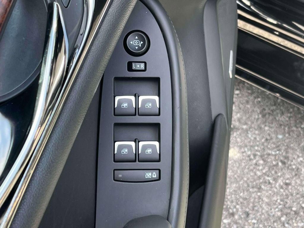 Used 2017 Cadillac CTS Luxury RWD image 23