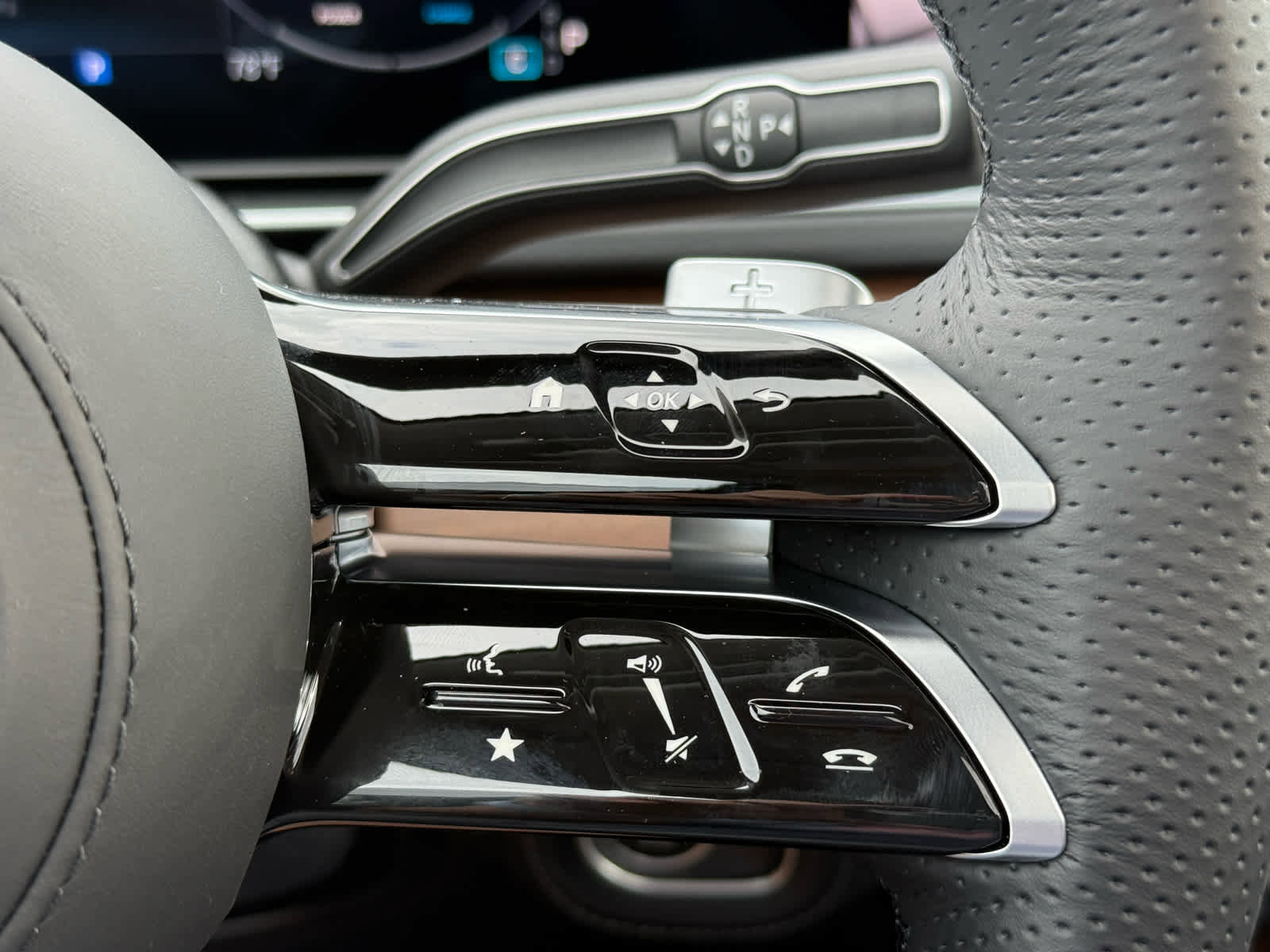 New 2026 Mercedes-Benz GLS 450 4MATIC image 22